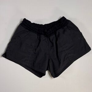 Sz 8 Lululemon Shorts 4” inseam